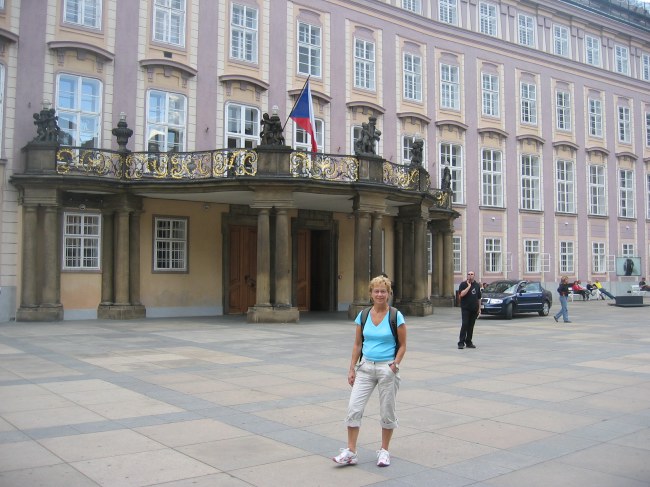 Mamma visiting the Chech president.......