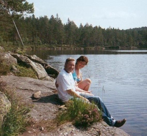 P� tur i Nissedal -- Haldis og Nils
In 